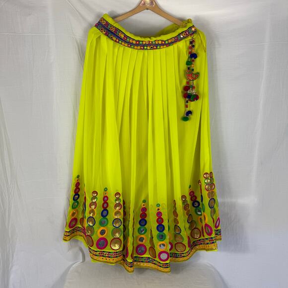 Sari Saree Petticoat Skirt No Tags Yellow Handmade Embroidered Beaded - Picture 1 of 11